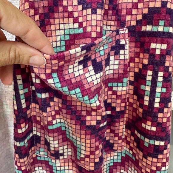 LuLaRoe Sarah Long Sleeve Duster Cardigan Pixelated Floral Print Size Medium M - Picture 5 of 12